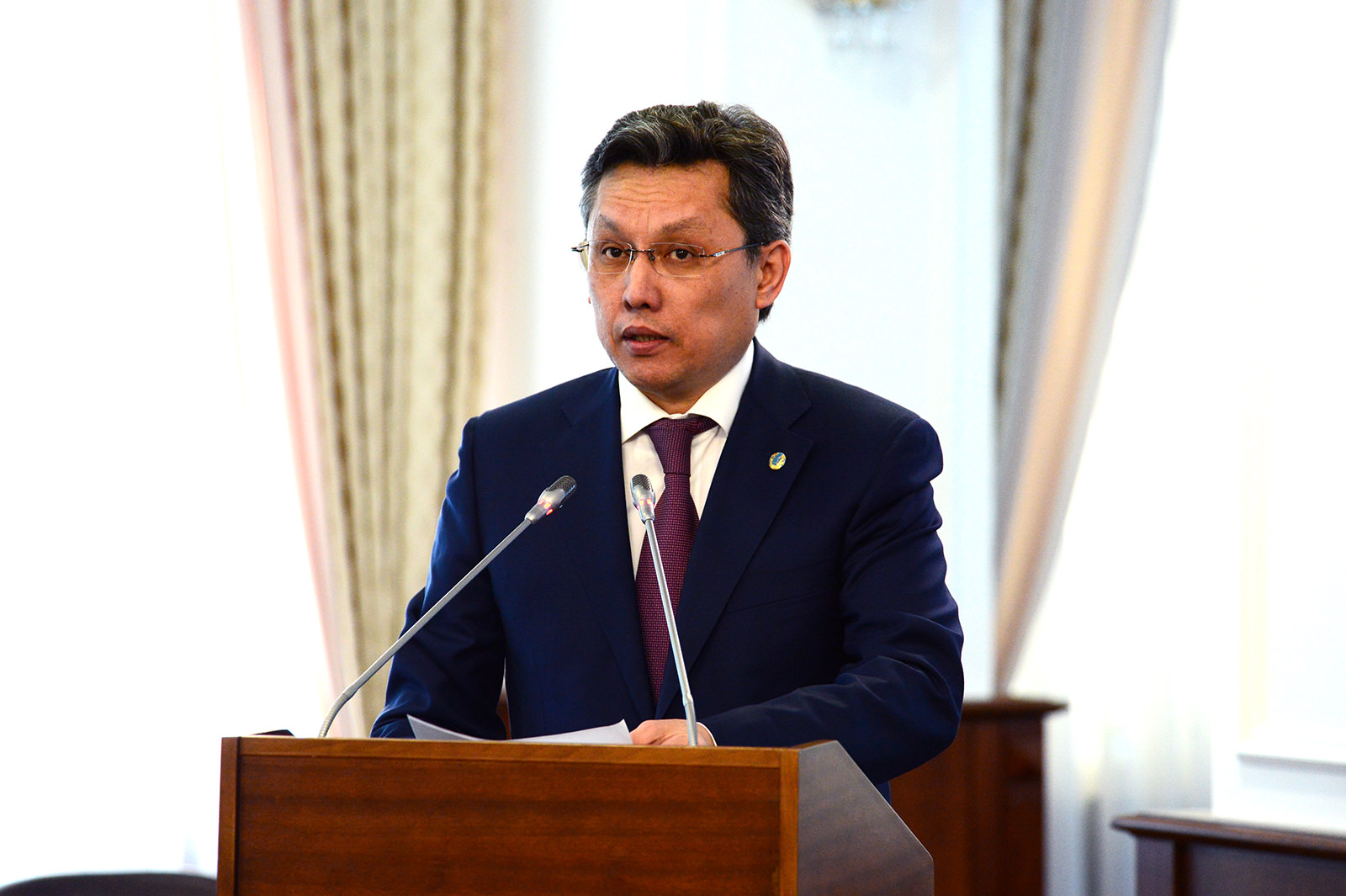 Бахыт Султанов