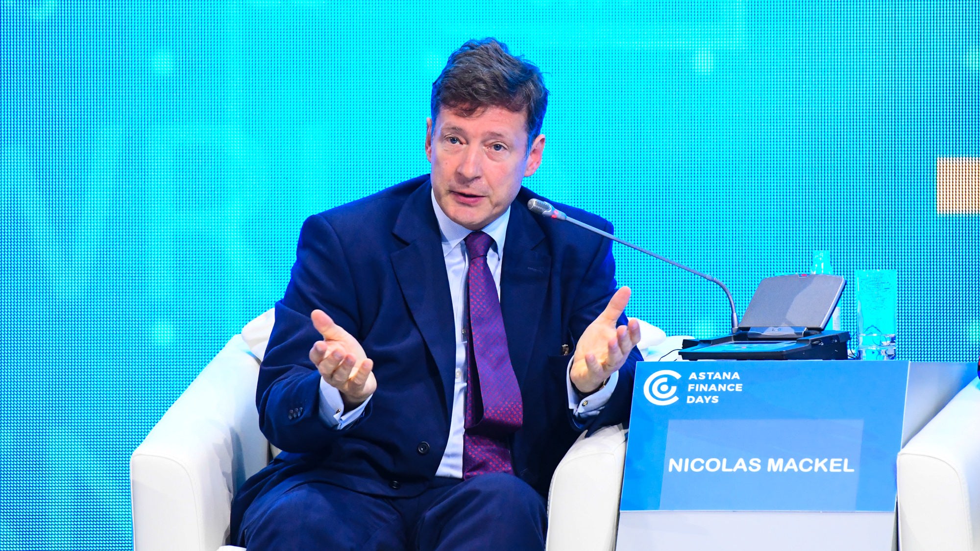 Николас Макель